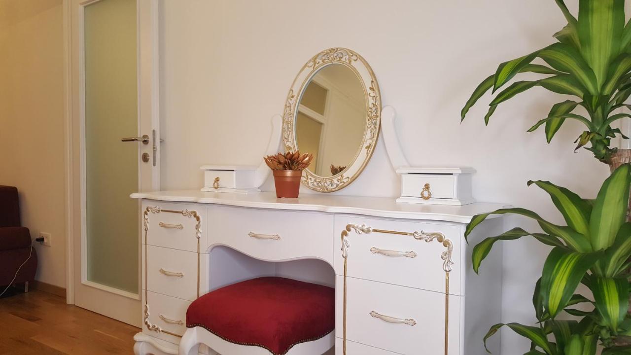 E&E Apartments 4* Arena Stozice Ljubljana Buitenkant foto
